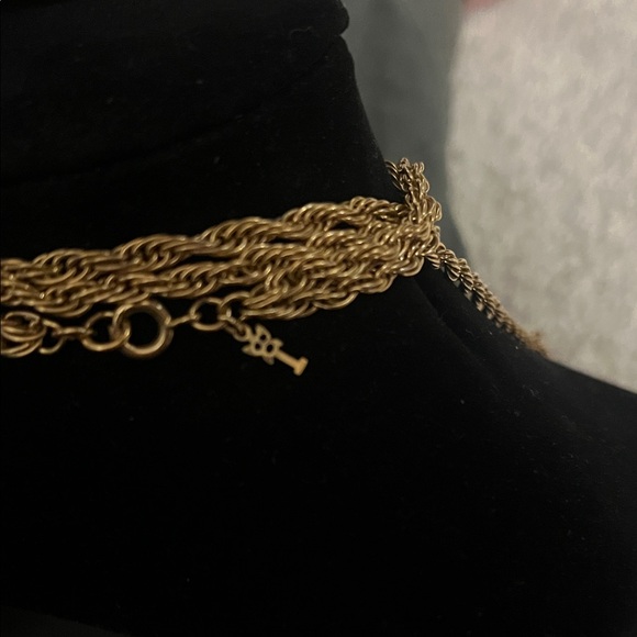 Crown Trifari Luxurious Gold Plated Layered Necklace with Pendant - Picture 2 of 3